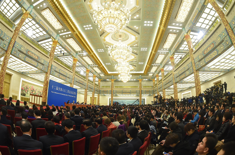 3月15日，國務院總理李克強在北京人民大會堂與中外記者見面，并回答記者提問。新華社記者 李然 攝