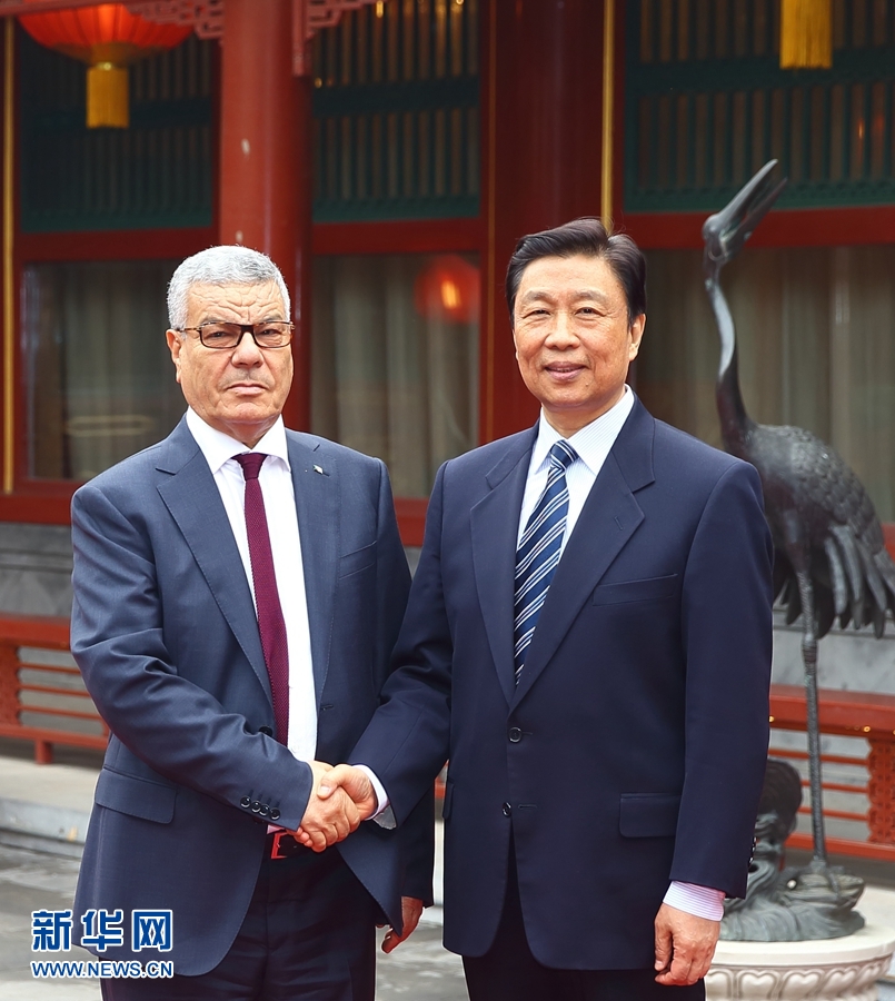 4月6日，國家副主席李源潮在北京會見由總書記薩伊達(dá)尼率領(lǐng)的阿爾及利亞民族解放陣線黨代表團(tuán)。 新華社記者 丁海濤 攝