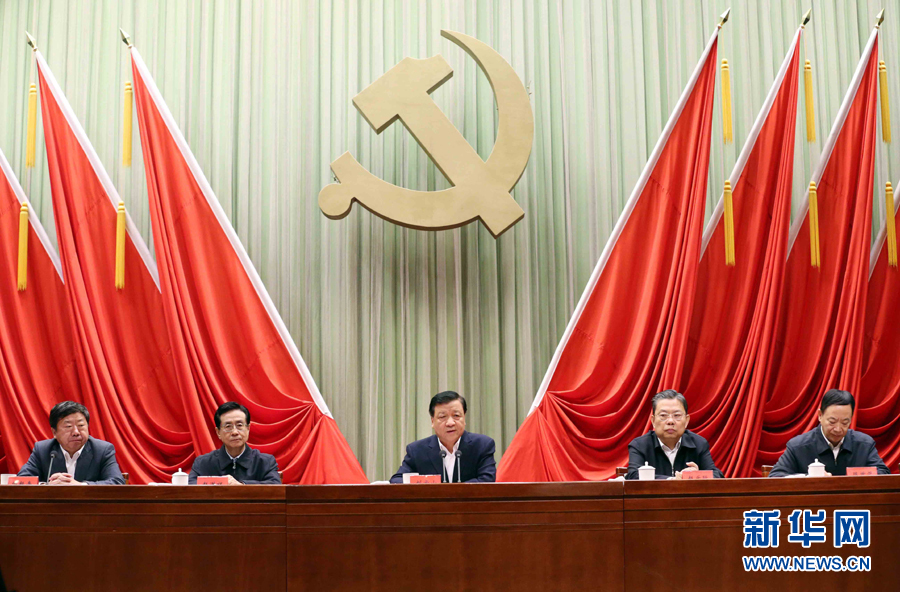 11月14日，中共中央黨校在北京舉行2016年秋季學(xué)期第二批入學(xué)學(xué)員開學(xué)典禮。中共中央政治局常委、中央黨校校長(zhǎng)劉云山出席并講話。新華社記者 劉衛(wèi)兵 攝