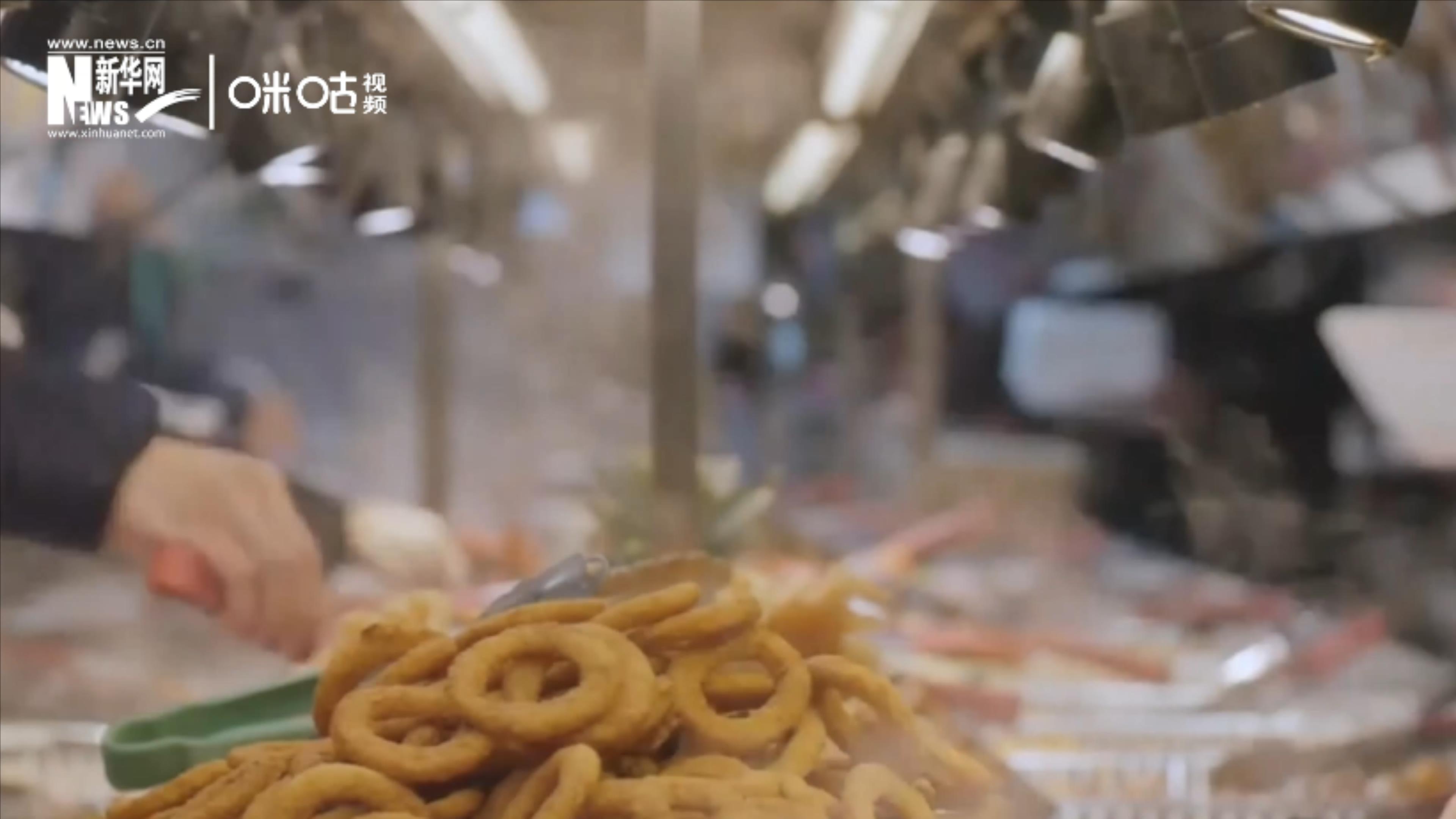 成噸的糧食遭到損失或浪費，同時也有很多人正在挨餓