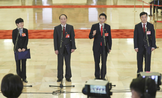 邱賽珍、張蜀新、潘克剛、李新民代表接受采訪