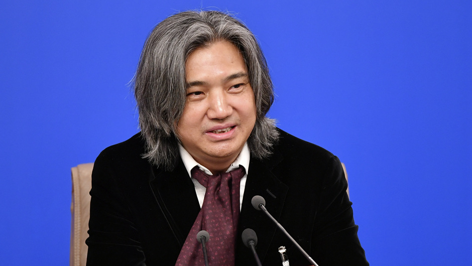 全國政協常委、文化文史和學習委員會委員，中國美術館館長，中國美術家協會副主席 吳為山