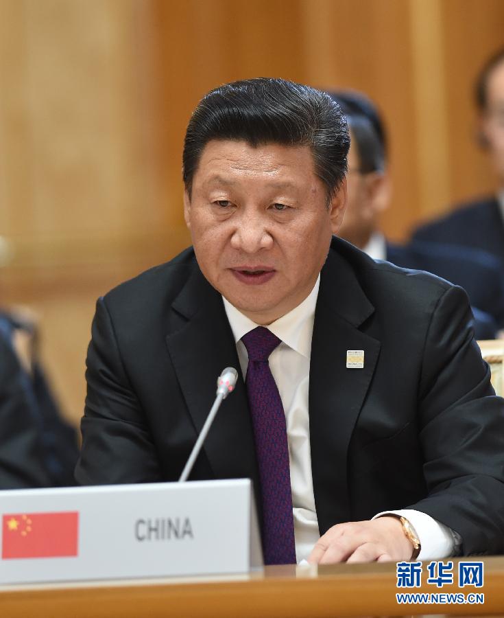 7月9日，金磚國家領(lǐng)導(dǎo)人第七次會晤在俄羅斯烏法舉行。中國國家主席習(xí)近平、俄羅斯總統(tǒng)普京、巴西總統(tǒng)羅塞夫、印度總理莫迪、南非總統(tǒng)祖馬出席。這是習(xí)近平發(fā)表題為《共建伙伴關(guān)系　共創(chuàng)美好未來》的主旨講話。新華社記者 饒愛民 攝 