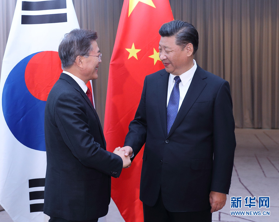 7月6日，國家主席習(xí)近平在柏林會見韓國總統(tǒng)文在寅。 新華社記者 王曄攝